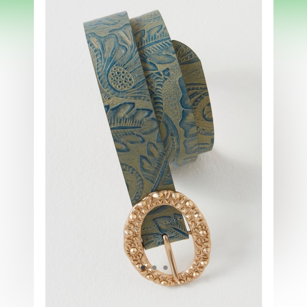 LOOKING FOR THIS FREE PEOPLE BELT